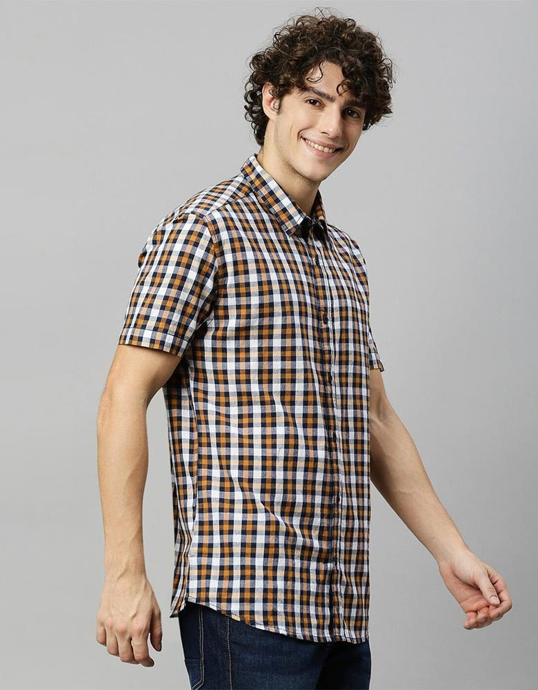 Men Checked Cotton Slim Fit Casual Shirt