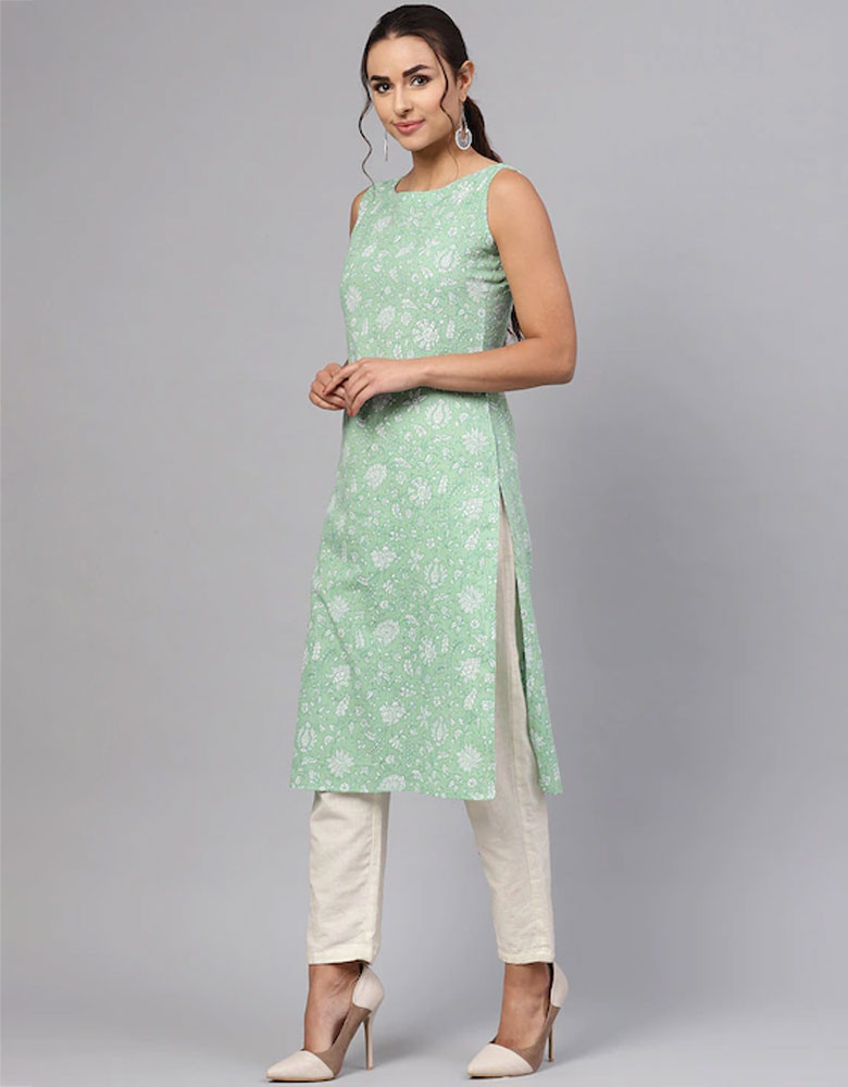 Women Green & White Floral Printed Straight Kurta